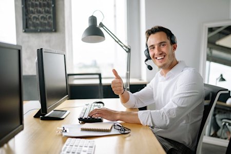 IT support agent using Splashtop to support users.
