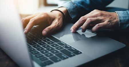 User using Splashtop to securely access their remote computer