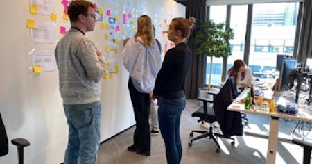 Team collaboration in an office using Splashtop for remote access solutions