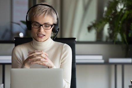 Sitting at a desk and reading a blog post about remote support solution