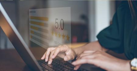 Floating augmented reality notification displaying a review of remote technology